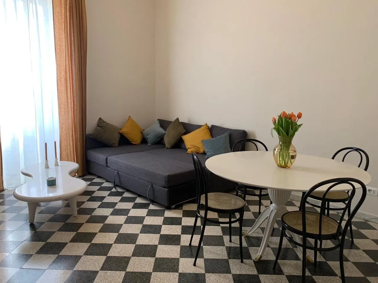 Santa Monica Apartment Rome Italy